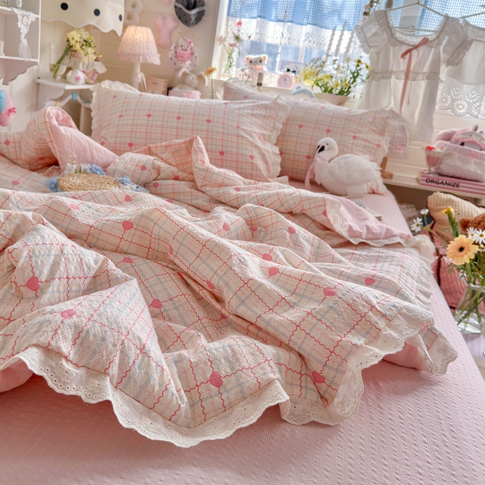 91家纺网 家纺一手货源 找家纺 几禾 2026新款泡芙纱全棉蕾丝花边夏被-花笺系列（甜系花边撞入梦境，软乎乎的质感，治愈所有疲惫） 花笺-格格心