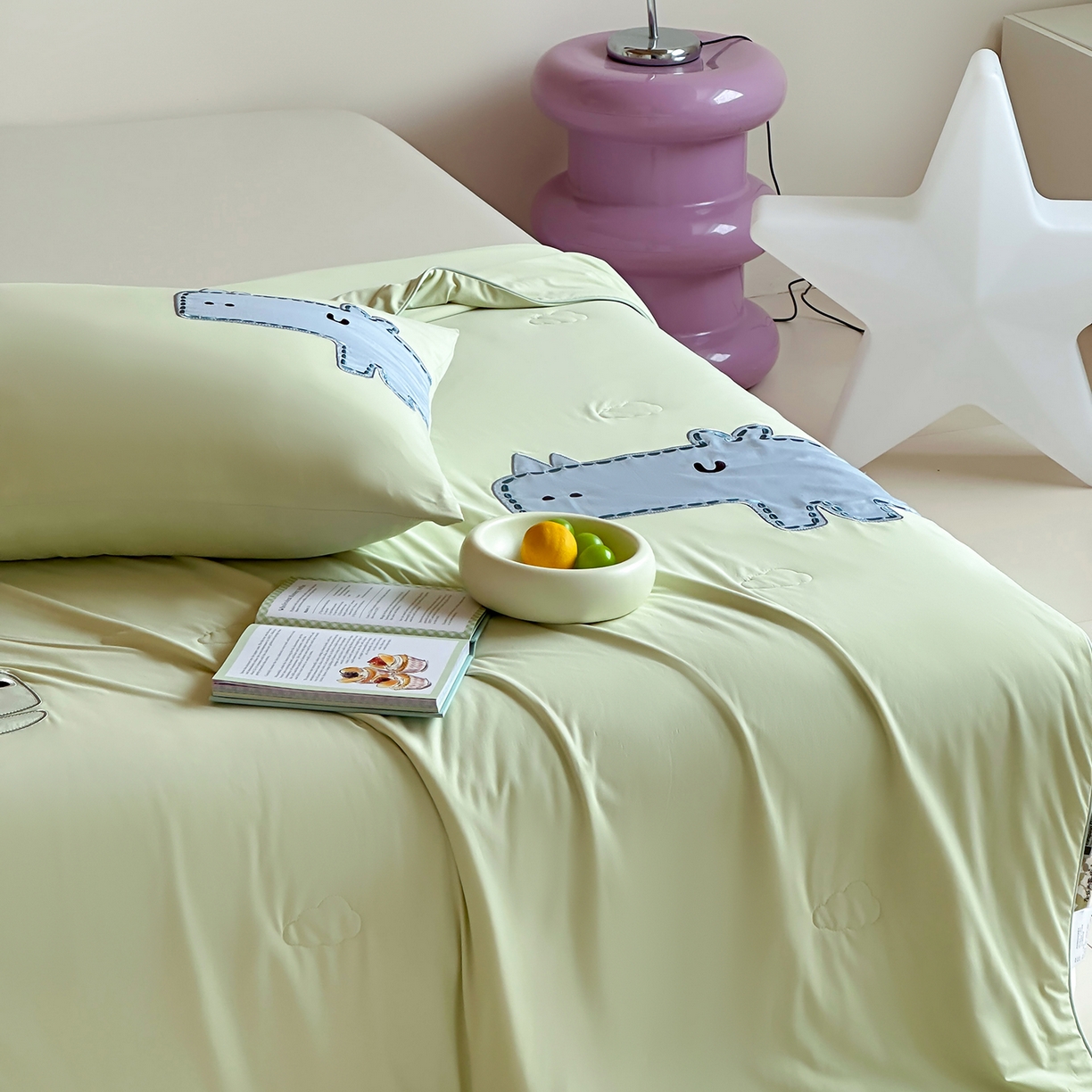 91家纺网 家纺一手货源 找家纺 傲蕾良品 2026新款冰冰鸭即刻凉感夏被-婴童尺寸 犀牛和鳄鱼