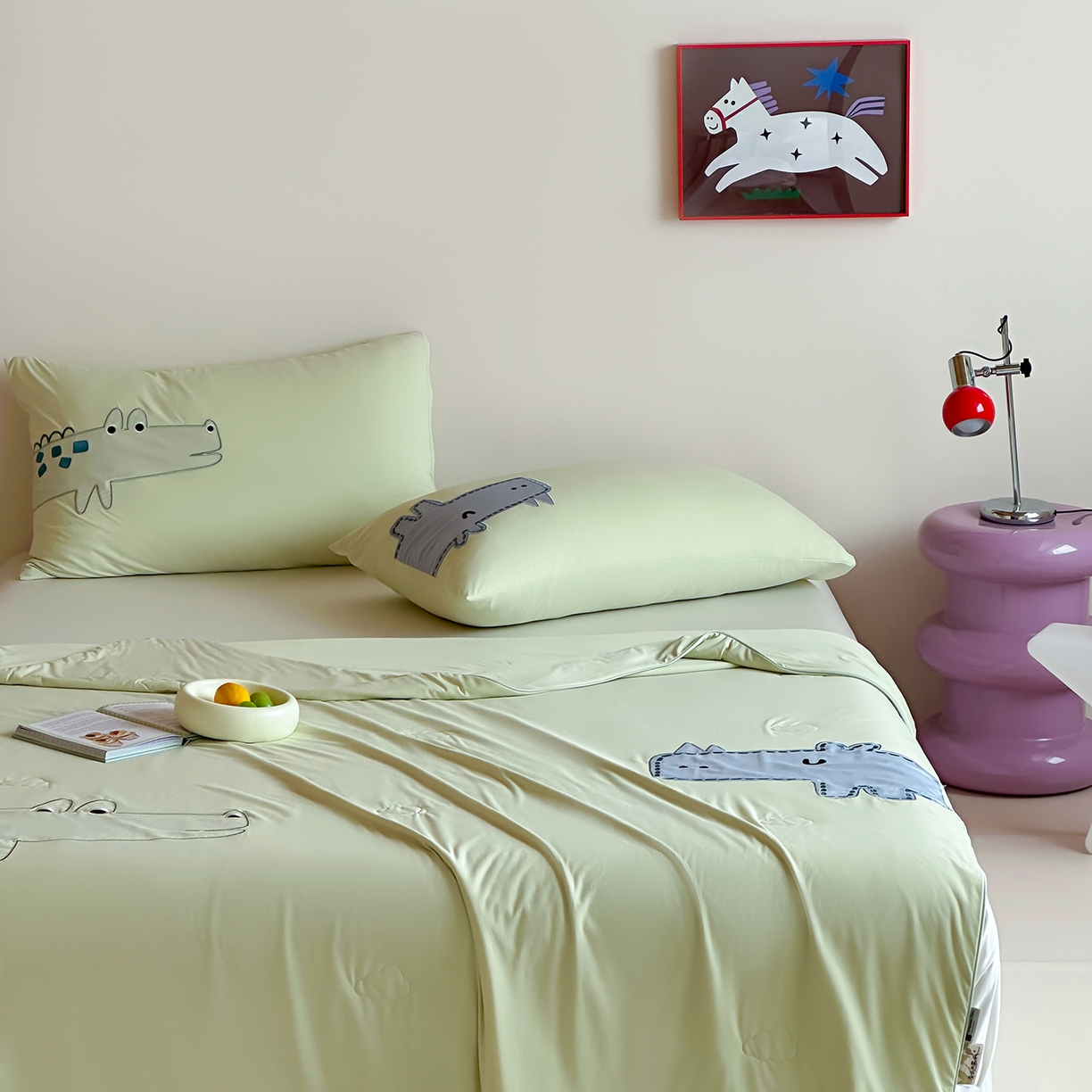 91家纺网 家纺一手货源 找家纺 傲蕾良品 2026新款冰冰鸭即刻凉感夏被-婴童尺寸 犀牛和鳄鱼