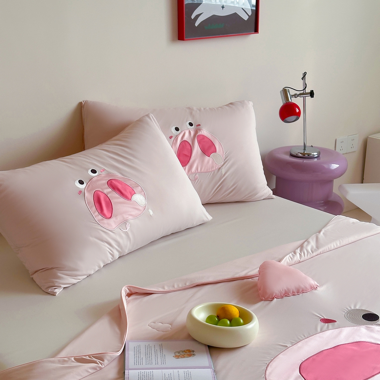 91家纺网 家纺一手货源 找家纺 傲蕾良品 2026新款冰冰鸭即刻凉感夏被-婴童尺寸 馋嘴小猪