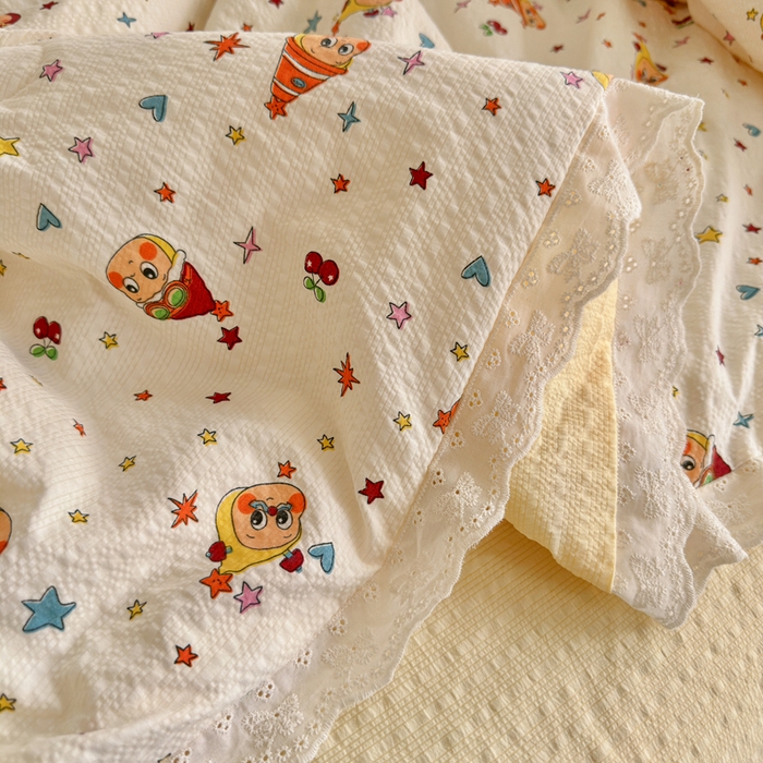 91家纺网 家纺一手货源 找家纺 几禾 2026新款泡芙纱全棉蕾丝花边夏被-花笺系列（甜系花边撞入梦境，软乎乎的质感，治愈所有疲惫） 花笺-旧街星星