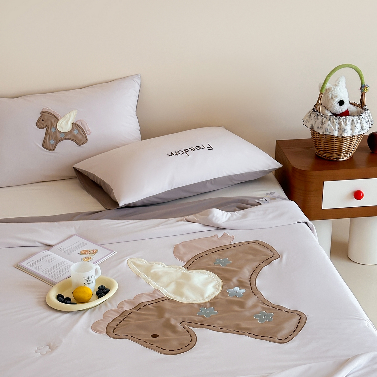 91家纺网 家纺一手货源 找家纺 傲蕾良品 2026新款冰冰鸭即刻凉感夏被-成人尺寸 小马哒哒