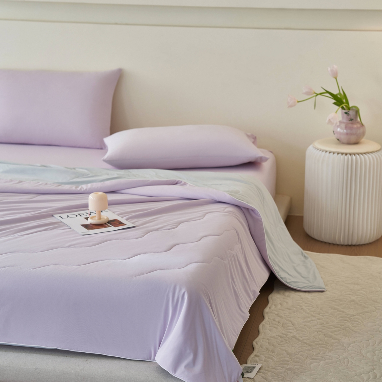 91家纺网 家纺一手货源 找家纺 亿梵家居 2026新款西瓜啵啵凉感夏被夏凉被空调被 梦幻紫-轻奢灰