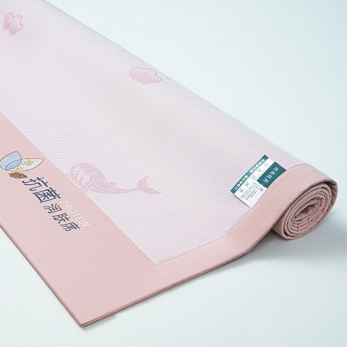 91家纺网 家纺一手货源 找家纺 玖明家纺 2026新款A类精品加厚净味抗菌凉感冰丝席三件套藤席凉席 鲸鱼-粉