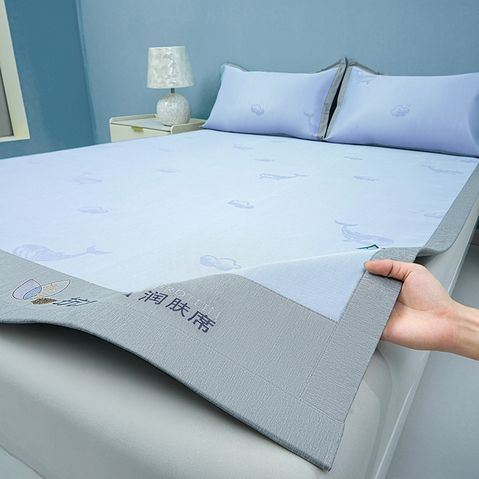 91家纺网 家纺一手货源 找家纺 玖明家纺 2026新款A类精品加厚净味抗菌凉感冰丝席三件套藤席凉席 鲸鱼-兰