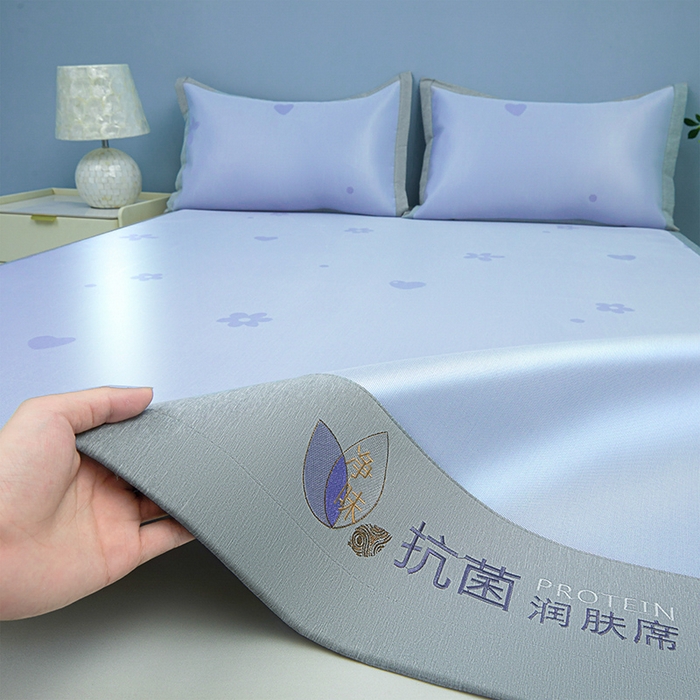 91家纺网 家纺一手货源 找家纺 玖明家纺 2026新款A类精品加厚净味抗菌凉感冰丝席三件套藤席凉席 繁花·花漫山-兰