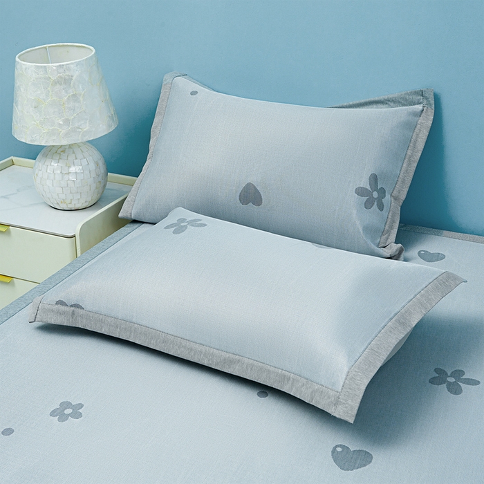 91家纺网 家纺一手货源 找家纺 玖明家纺 2026新款A类精品加厚净味抗菌凉感冰丝席三件套藤席凉席 繁花·花漫山-灰