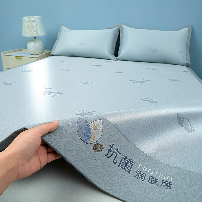 91家纺网 家纺一手货源 找家纺 玖明家纺 2026新款A类精品加厚净味抗菌凉感冰丝席三件套藤席凉席 鲸鱼-绿