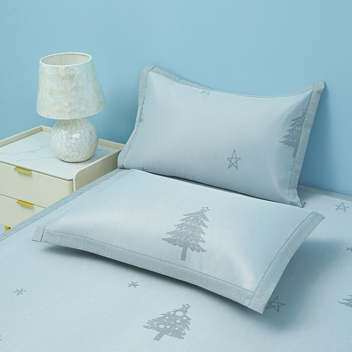 91家纺网 家纺一手货源 找家纺 玖明家纺 2026新款A类精品加厚净味抗菌凉感冰丝席三件套藤席凉席 梦幻森林-灰