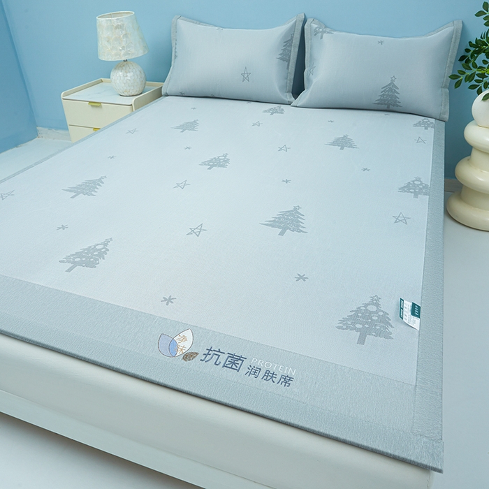 91家纺网 家纺一手货源 找家纺 玖明家纺 2026新款A类精品加厚净味抗菌凉感冰丝席三件套藤席凉席 梦幻森林-灰