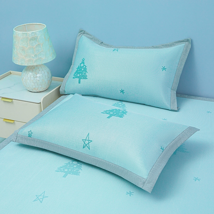 91家纺网 家纺一手货源 找家纺 玖明家纺 2026新款A类精品加厚净味抗菌凉感冰丝席三件套藤席凉席 梦幻森林-绿