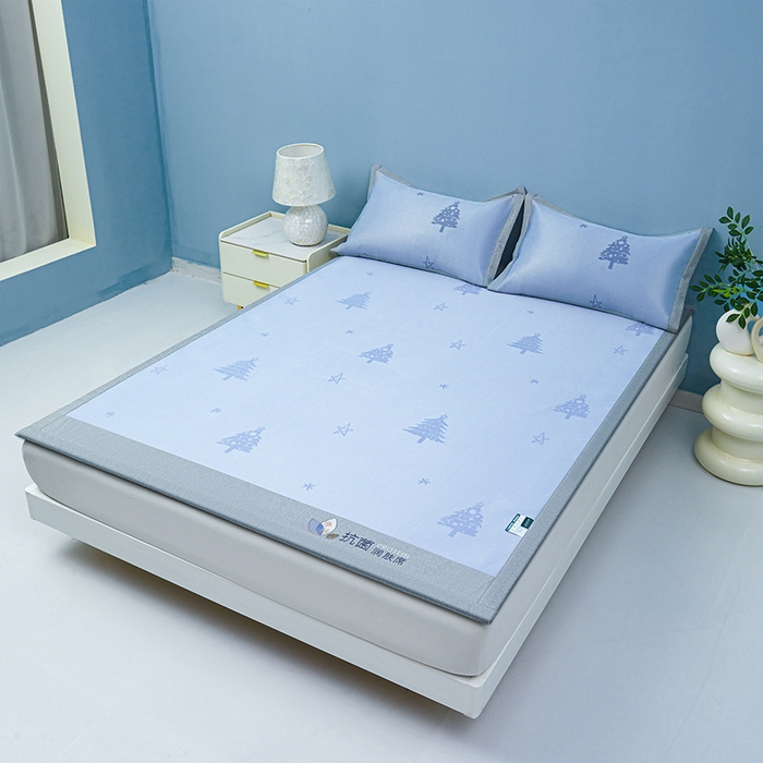 91家纺网 家纺一手货源 找家纺 玖明家纺 2026新款A类精品加厚净味抗菌凉感冰丝席三件套藤席凉席 梦幻森林-兰