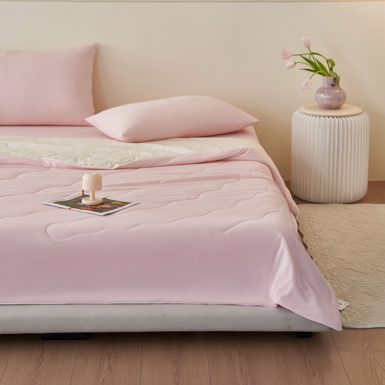 91家纺网 家纺一手货源 找家纺 亿梵家居 2026新款西瓜啵啵凉感夏被夏凉被空调被 蜜桃粉-淡雅黄