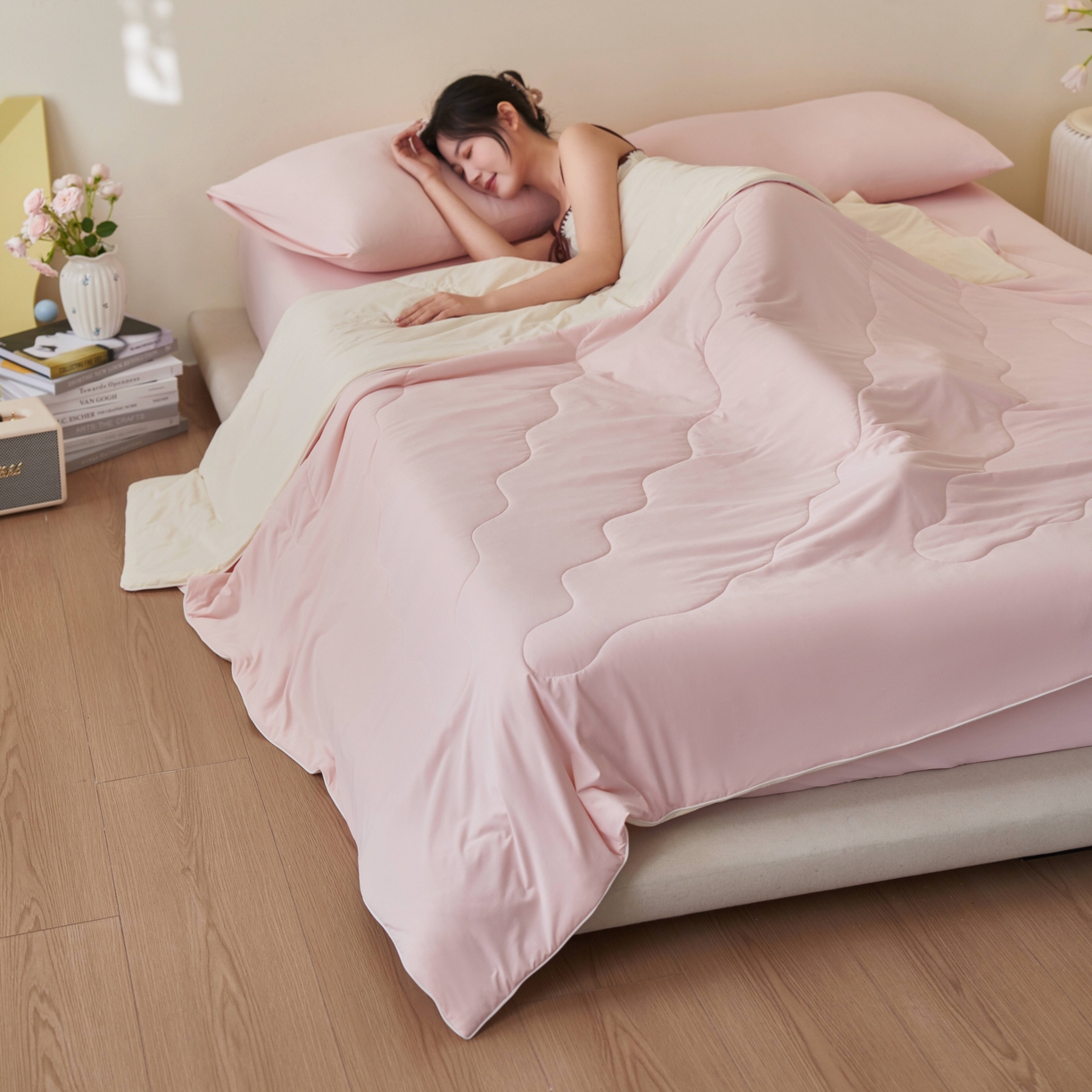 91家纺网 家纺一手货源 找家纺 亿梵家居 2026新款西瓜啵啵凉感夏被夏凉被空调被 蜜桃粉-淡雅黄