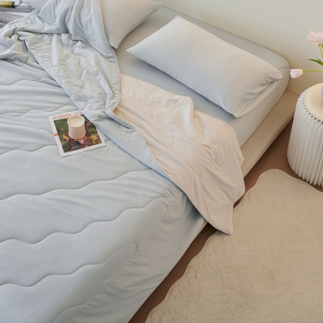 91家纺网 家纺一手货源 找家纺 亿梵家居 2026新款西瓜啵啵凉感夏被夏凉被空调被 轻奢灰-浅奶咖