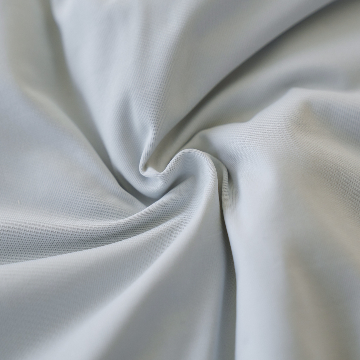 91家纺网 家纺一手货源 找家纺 亿梵家居 2026新款西瓜啵啵凉感夏被夏凉被空调被 轻奢灰-浅奶咖