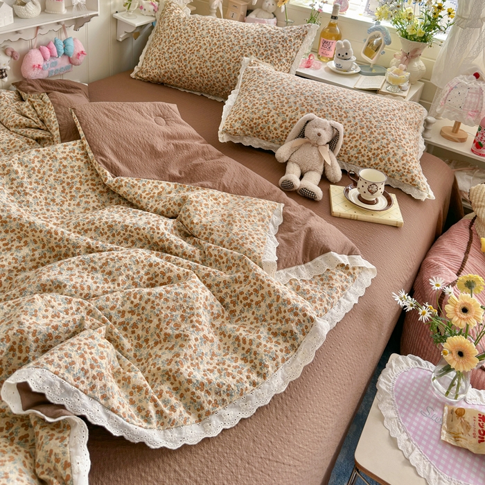 91家纺网 家纺一手货源 找家纺 几禾 2026新款泡芙纱全棉蕾丝花边夏被-花笺系列（甜系花边撞入梦境，软乎乎的质感，治愈所有疲惫） 花笺-暖橘枝