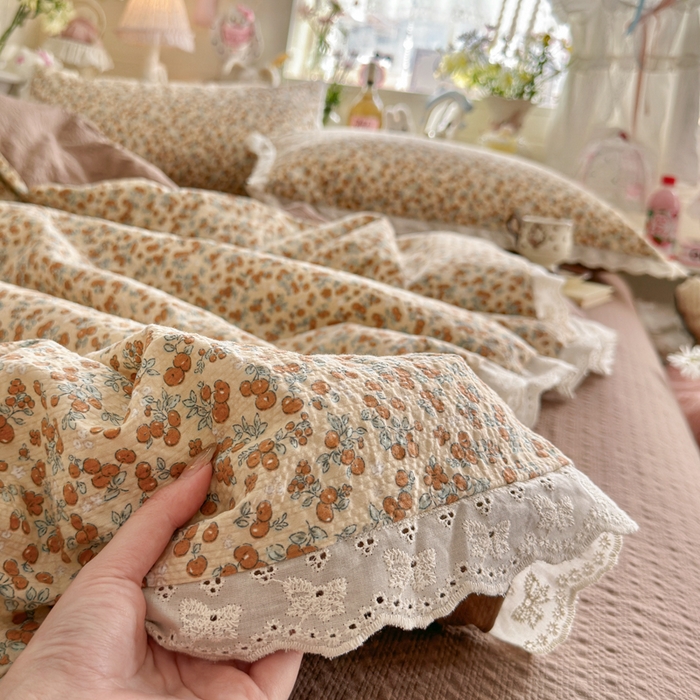 91家纺网 家纺一手货源 找家纺 几禾 2026新款泡芙纱全棉蕾丝花边夏被-花笺系列（甜系花边撞入梦境，软乎乎的质感，治愈所有疲惫） 花笺-暖橘枝