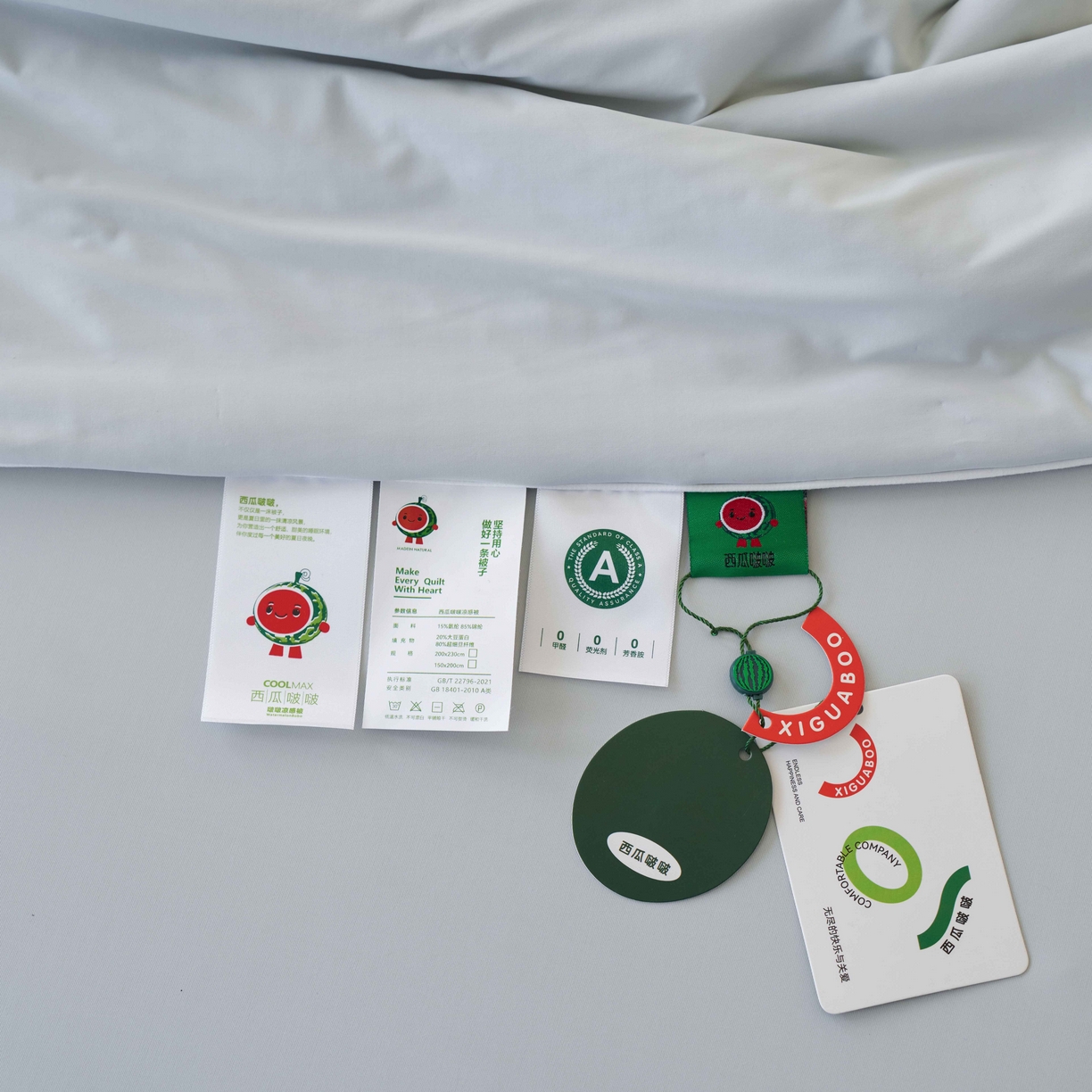 91家纺网 家纺一手货源 找家纺 亿梵家居 2026新款西瓜啵啵凉感夏被夏凉被空调被 轻奢灰-浅奶咖