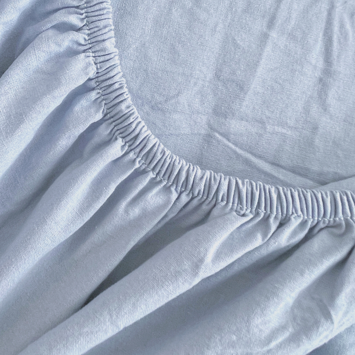 91家纺网 家纺一手货源 找家纺 春皖家纺 2026春夏新款双拼全棉纯棉水洗棉单床笠 床笠单件 素雅幻蓝