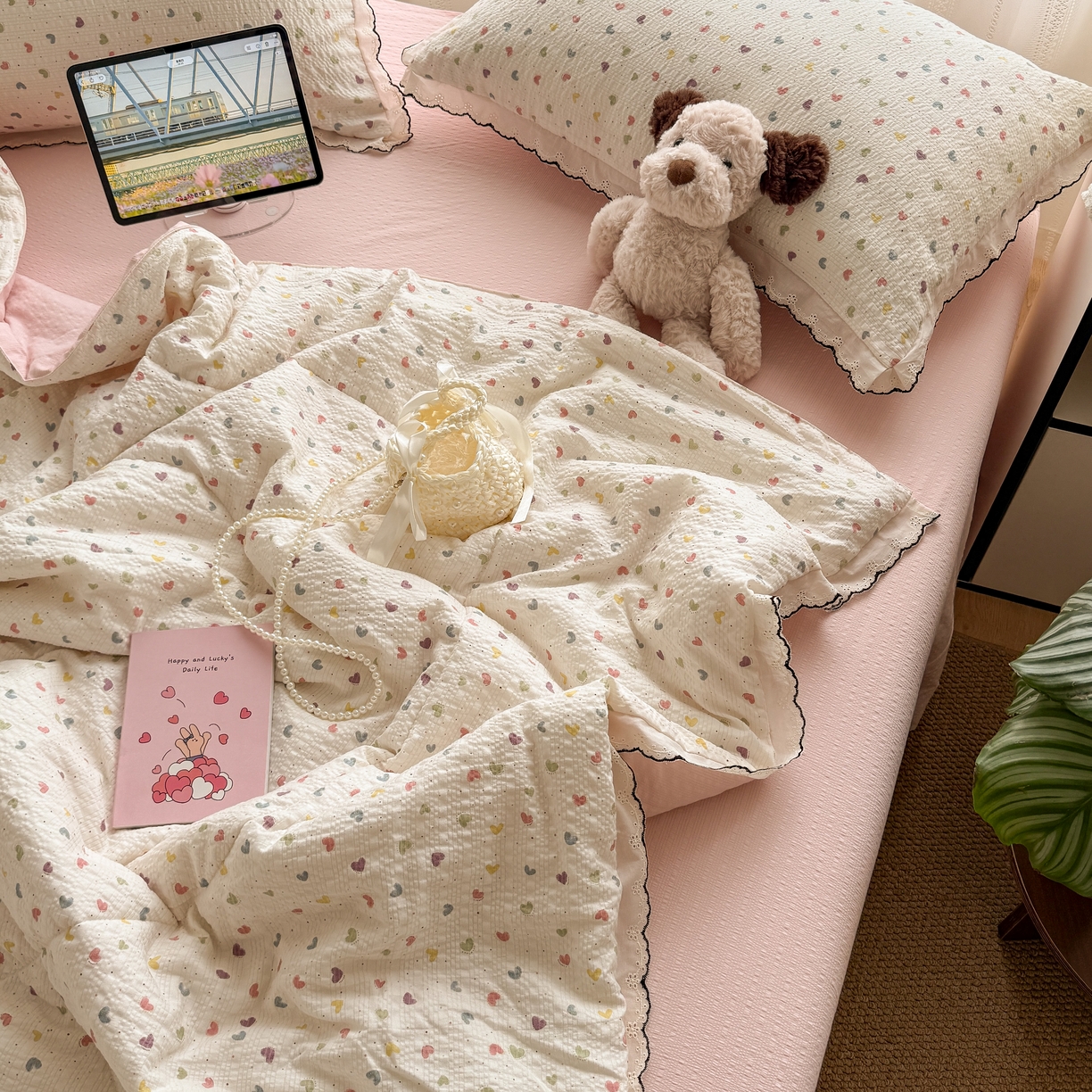 91家纺网 家纺一手货源 找家纺 欧尚 2026新款蕾丝花边夏被款四件套 彩心点点