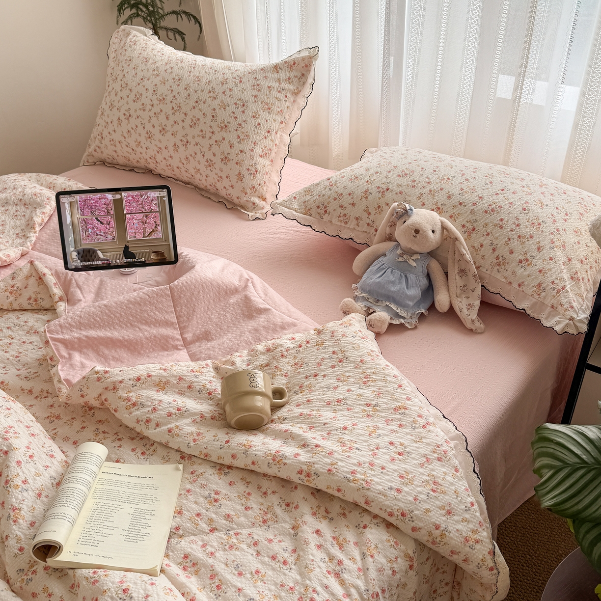 91家纺网 家纺一手货源 找家纺 欧尚 2026新款蕾丝花边夏被款四件套 粉黛