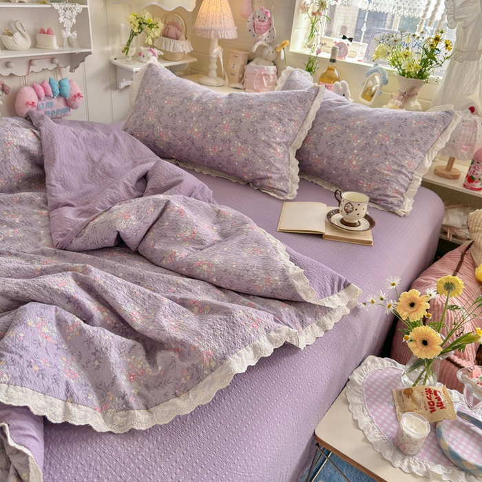 91家纺网 家纺一手货源 找家纺 几禾 2026新款泡芙纱全棉蕾丝花边夏被-花笺系列（甜系花边撞入梦境，软乎乎的质感，治愈所有疲惫） 花笺-松间茶事