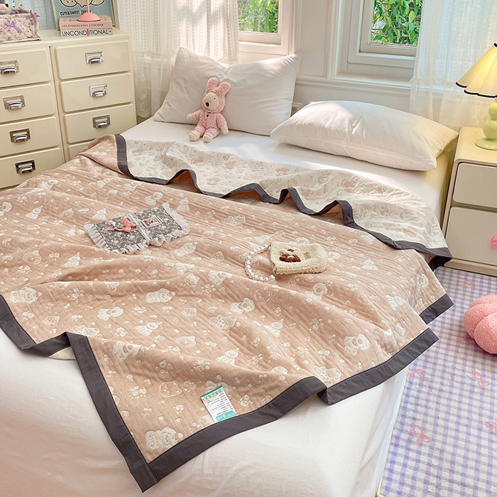 91家纺网 家纺一手货源 找家纺 云天家纺 2026新款A类全棉三层纱多功能毛巾被（盖毯床单夏被） 萌宠小狗-咖