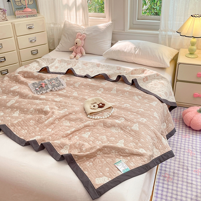 91家纺网 家纺一手货源 找家纺 云天家纺 2026新款A类全棉三层纱多功能毛巾被（盖毯床单夏被） 萌宠小狗-咖