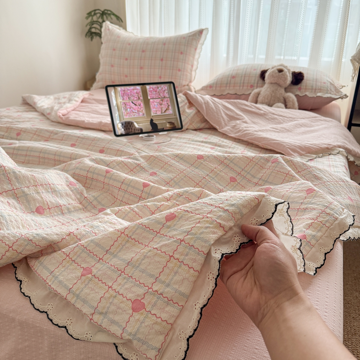 91家纺网 家纺一手货源 找家纺 欧尚 2026新款蕾丝花边夏被款四件套 格格心