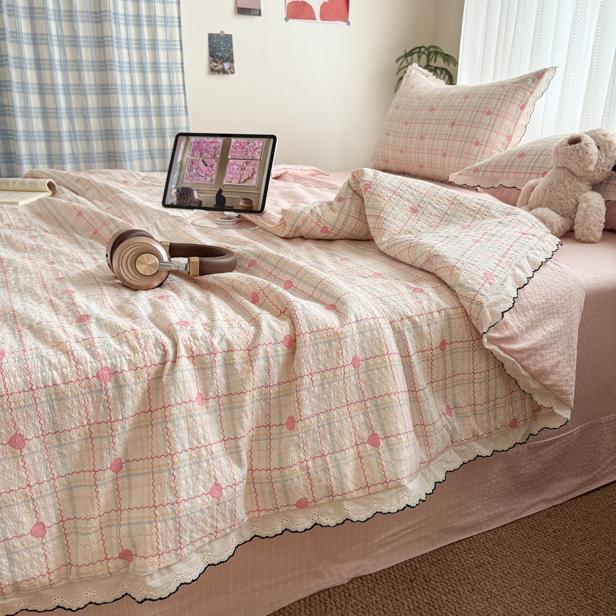 91家纺网 家纺一手货源 找家纺 欧尚 2026新款蕾丝花边夏被款四件套 格格心