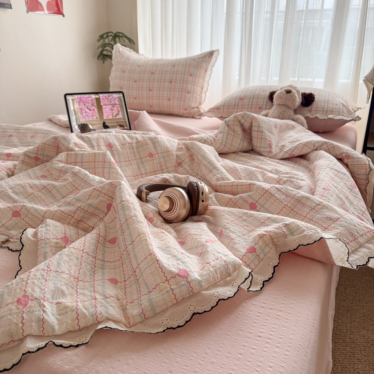 91家纺网 家纺一手货源 找家纺 欧尚 2026新款蕾丝花边夏被款四件套 格格心