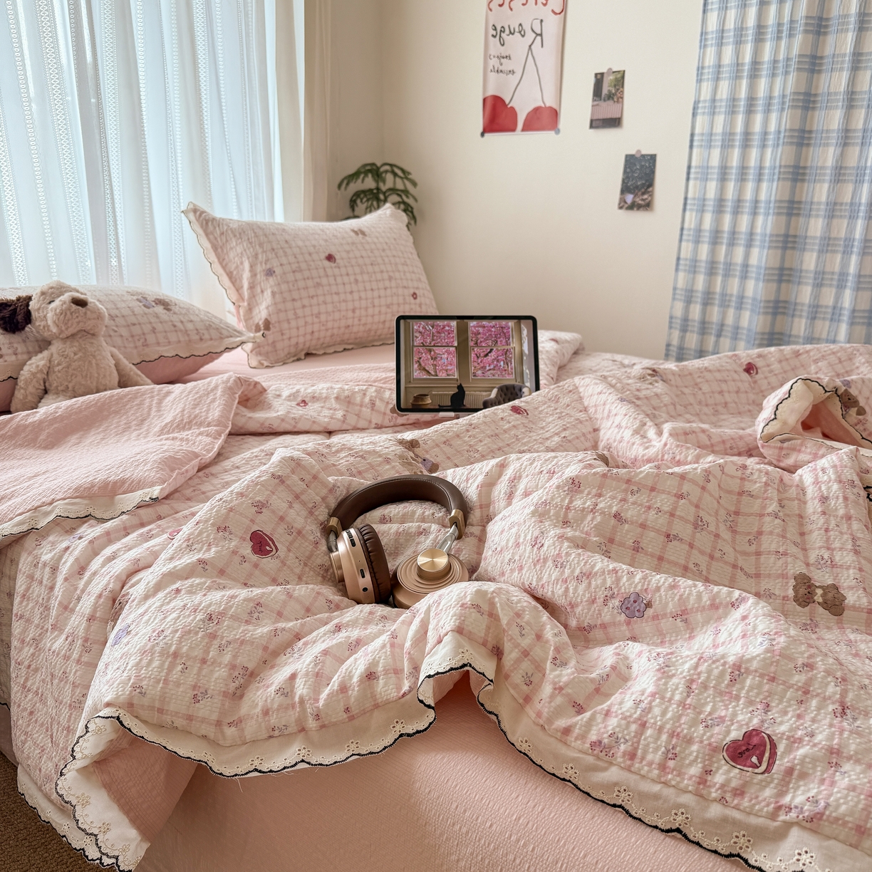 91家纺网 家纺一手货源 找家纺 欧尚 2026新款蕾丝花边夏被款四件套 格系萌兔