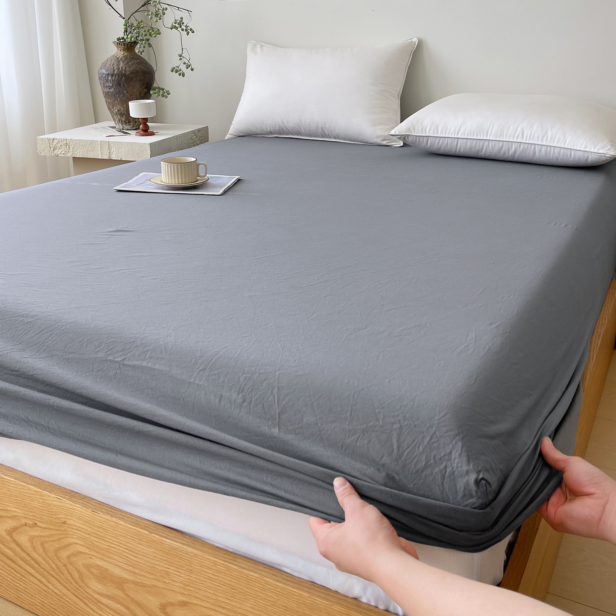 91家纺网 家纺一手货源 找家纺 春皖家纺 2026春夏新款双拼全棉纯棉水洗棉单床笠 床笠单件 素雅墨灰