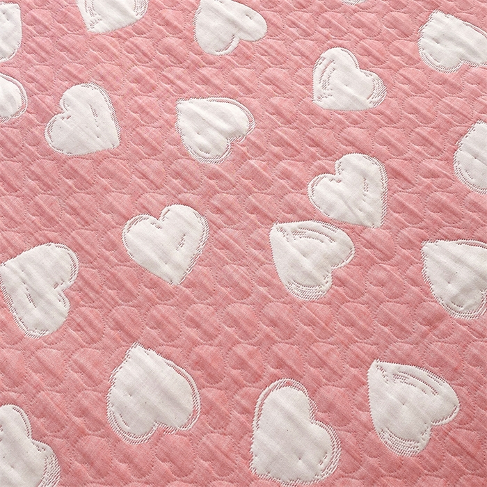 91家纺网 家纺一手货源 找家纺 云天家纺 2026新款A类全棉三层纱多功能毛巾被（盖毯床单夏被） 甜蜜爱心-粉