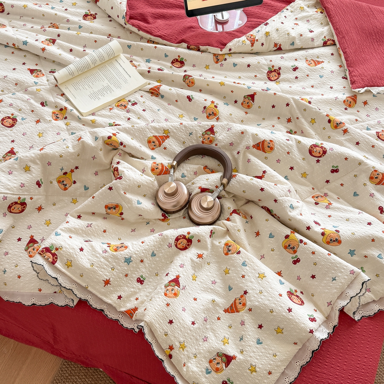 91家纺网 家纺一手货源 找家纺 欧尚 2026新款蕾丝花边夏被款四件套 旧街星星