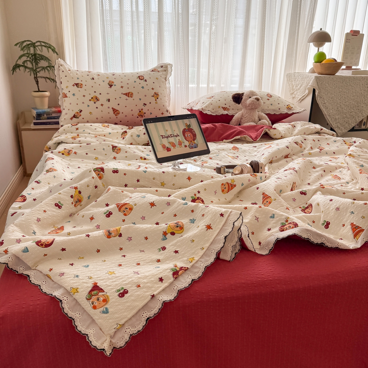 91家纺网 家纺一手货源 找家纺 欧尚 2026新款蕾丝花边夏被款四件套 旧街星星