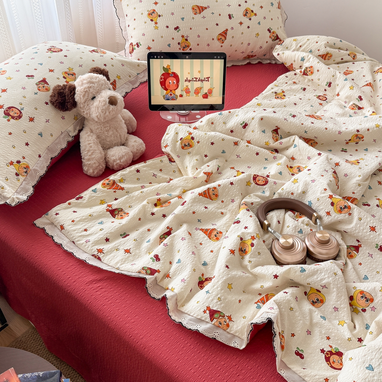 91家纺网 家纺一手货源 找家纺 欧尚 2026新款蕾丝花边夏被款四件套 旧街星星