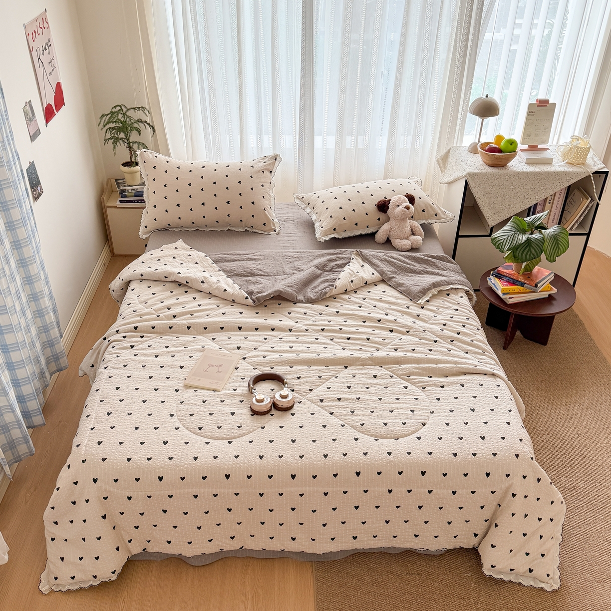 91家纺网 家纺一手货源 找家纺 欧尚 2026新款蕾丝花边夏被款四件套 咖爱心