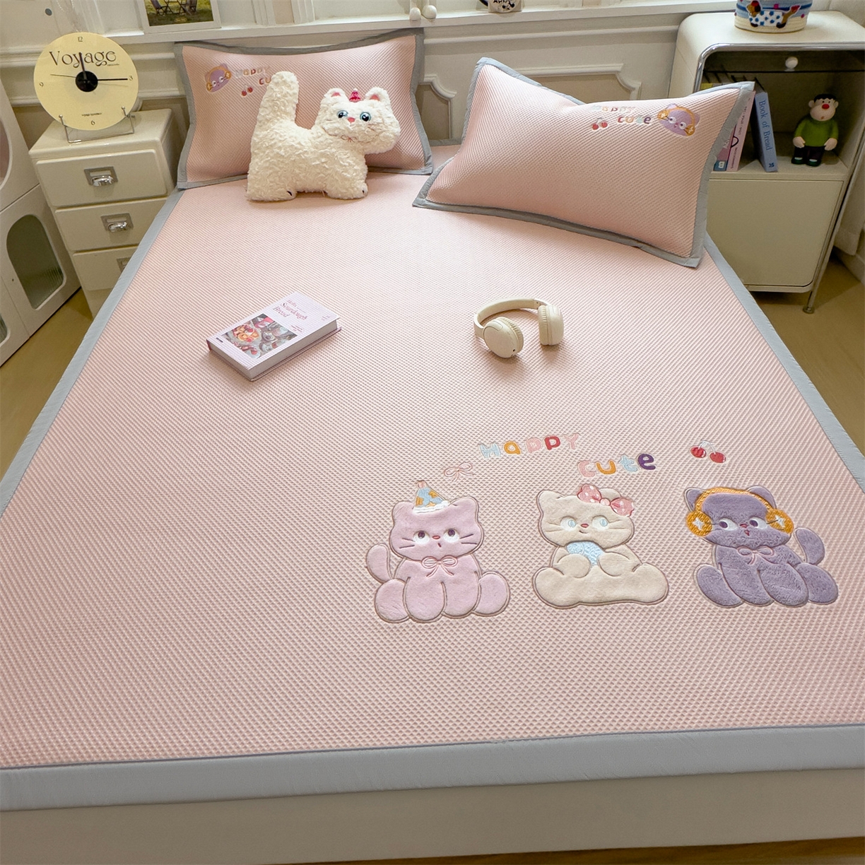 91家纺网 家纺一手货源 找家纺 （总）兄弟坊 2026新款高端A类PE高分子冰丝凉席卡通贴布凉席冰豆豆软凉席