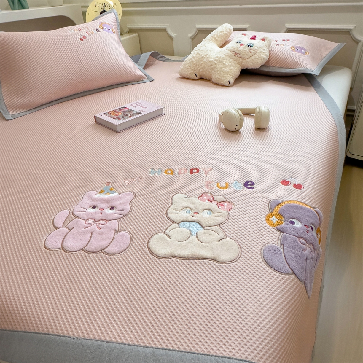 91家纺网 家纺一手货源 找家纺 （总）兄弟坊 2026新款高端A类PE高分子冰丝凉席卡通贴布凉席冰豆豆软凉席