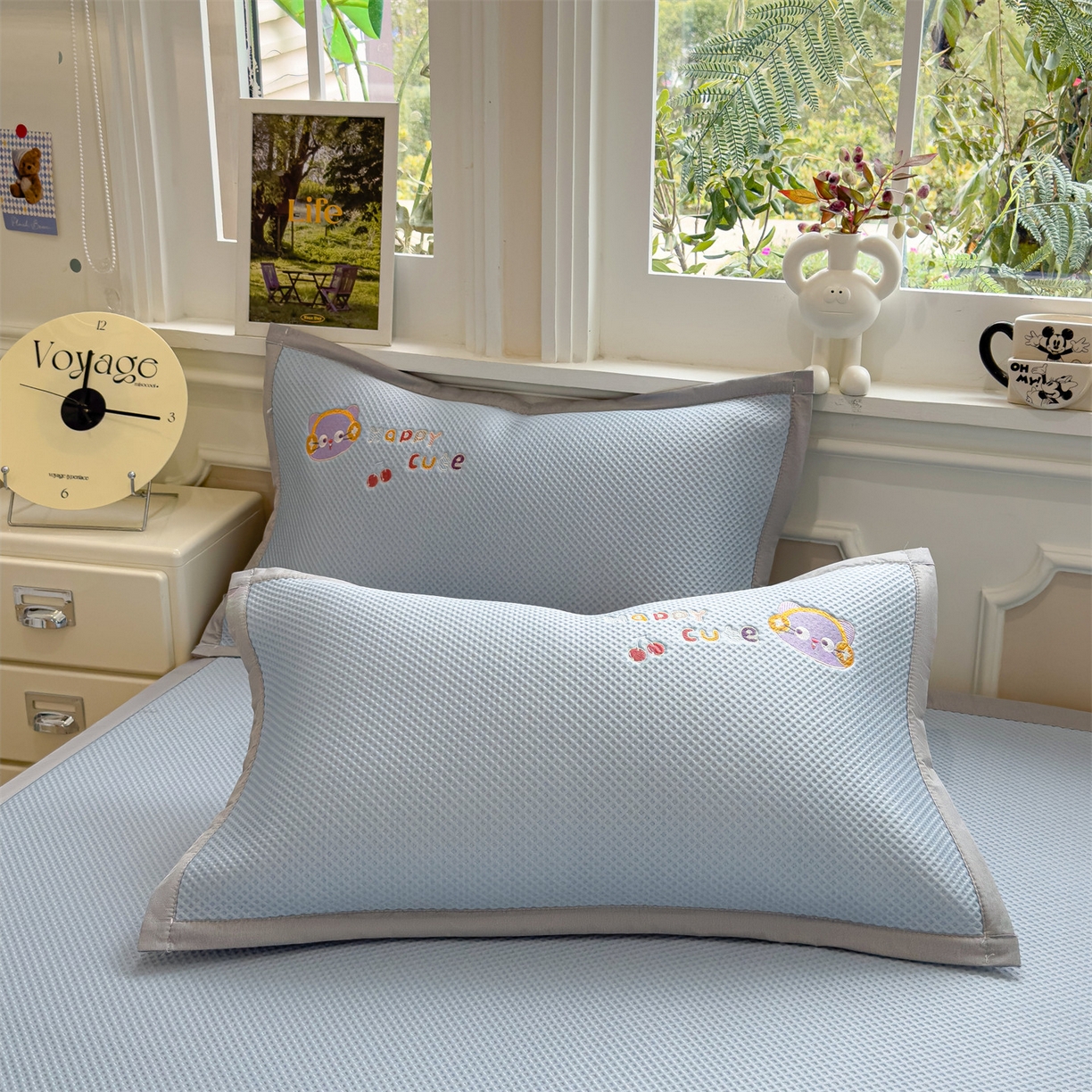 91家纺网 家纺一手货源 找家纺 兄弟坊 2026新款高端A类PE高分子冰丝凉席卡通贴布凉席冰豆豆软凉席 小猫乐园-兰