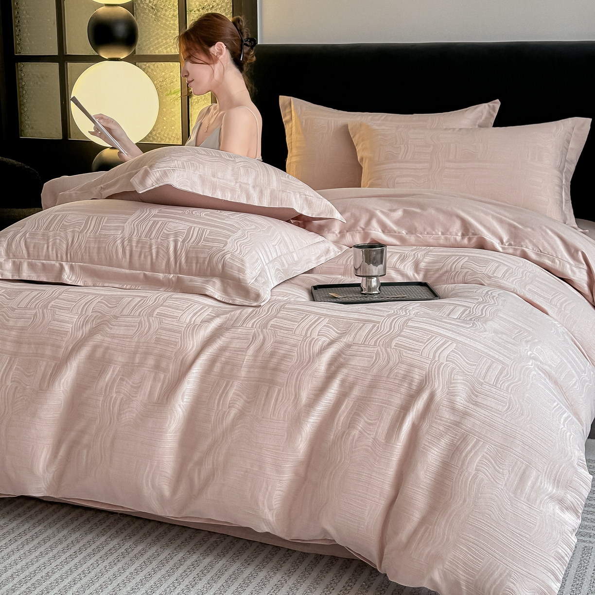 91家纺网 家纺一手货源 找家纺 （总）宅家居 2026新款轻奢A类60支立体浮雕长绒棉纯棉提花贡缎全棉四件套光泽绸缎感三件套