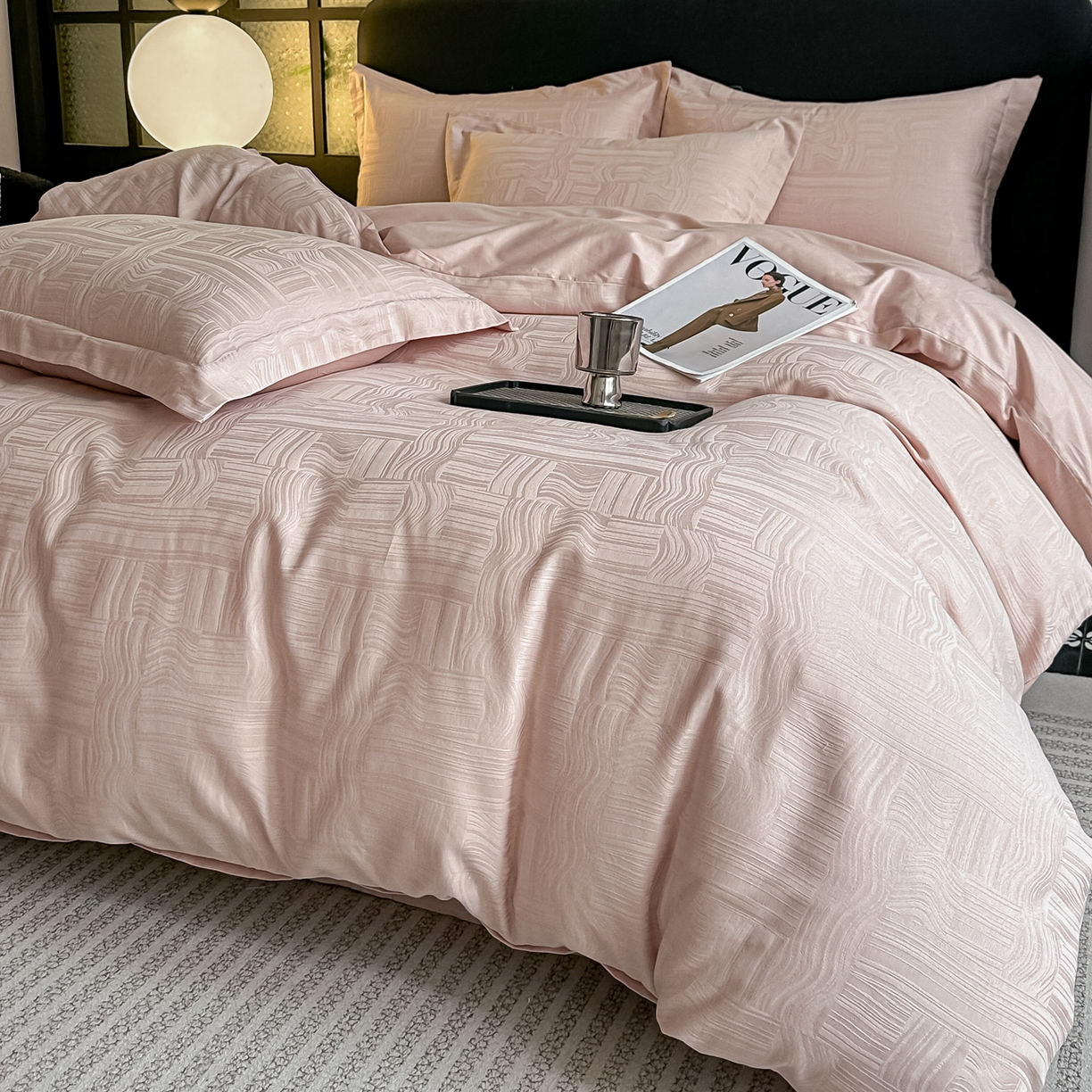 91家纺网 家纺一手货源 找家纺 （总）宅家居 2026新款轻奢A类60支立体浮雕长绒棉纯棉提花贡缎全棉四件套光泽绸缎感三件套