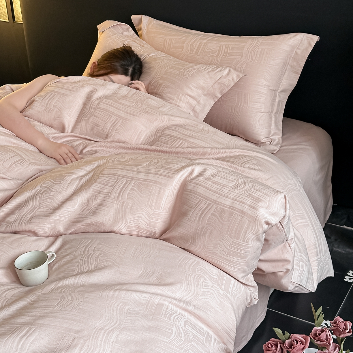 91家纺网 家纺一手货源 找家纺 （总）宅家居 2026新款轻奢A类60支立体浮雕长绒棉纯棉提花贡缎全棉四件套光泽绸缎感三件套