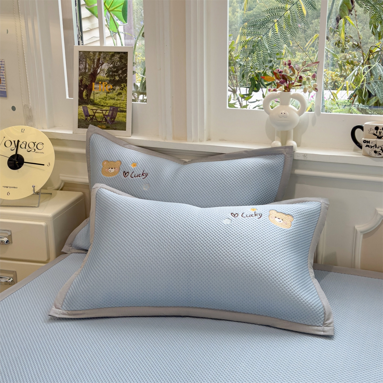 91家纺网 家纺一手货源 找家纺 兄弟坊 2026新款高端A类PE高分子冰丝凉席卡通贴布凉席冰豆豆软凉席 天真小熊-兰