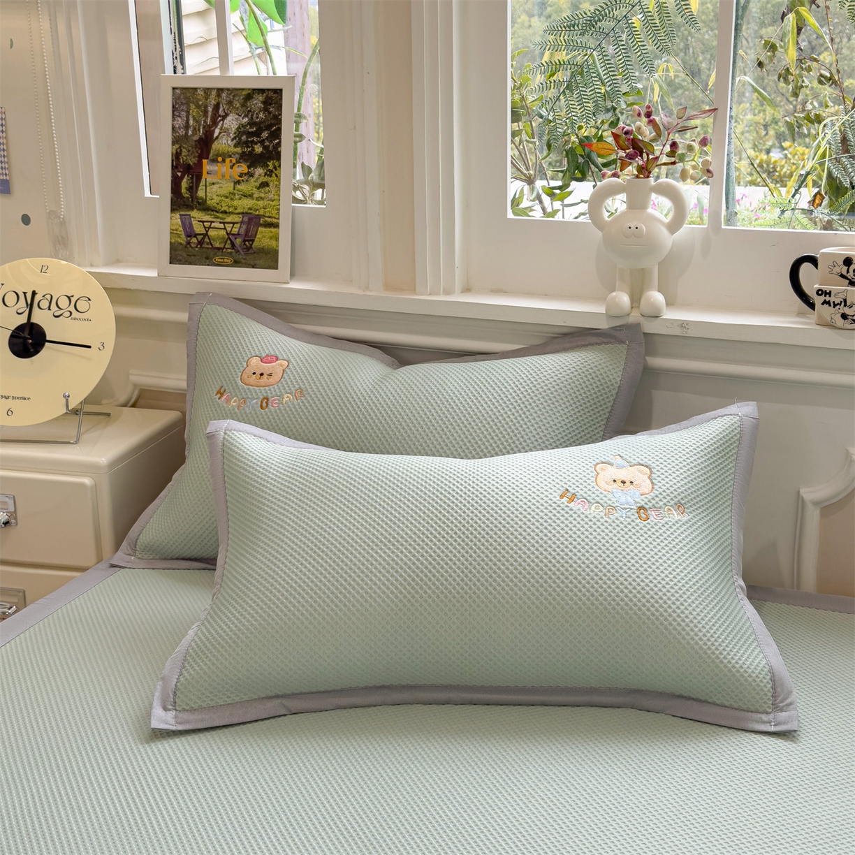 91家纺网 家纺一手货源 找家纺 兄弟坊 2026新款高端A类PE高分子冰丝凉席卡通贴布凉席冰豆豆软凉席 熊熊世界-青