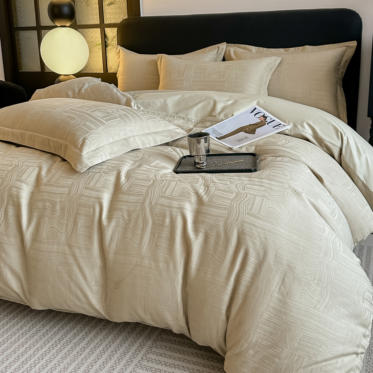 91家纺网 家纺一手货源 找家纺 宅家居 2026新款轻奢A类60支立体浮雕长绒棉纯棉提花贡缎全棉四件套光泽绸缎感三件套 凯迪雅-香槟绿