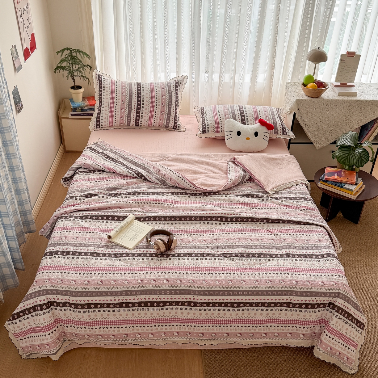 91家纺网 家纺一手货源 找家纺 欧尚 2026新款蕾丝花边夏被款四件套 猫咪集