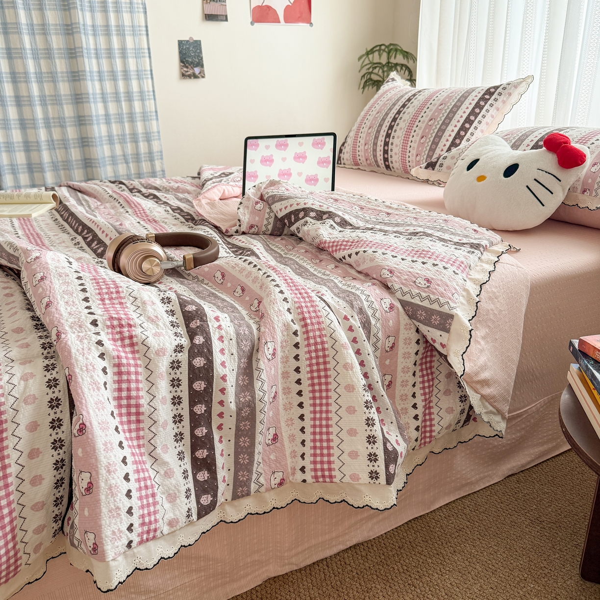 91家纺网 家纺一手货源 找家纺 欧尚 2026新款蕾丝花边夏被款四件套 猫咪集